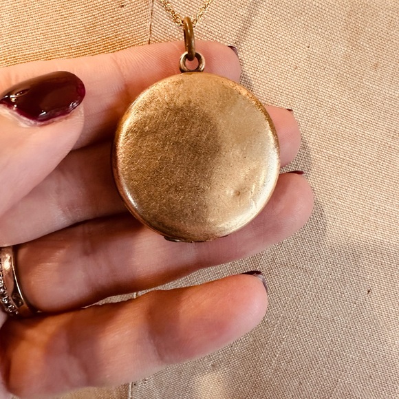 Vintage Art Deco Gold Filled Locket Pendant Necklace - Picture 5 of 9